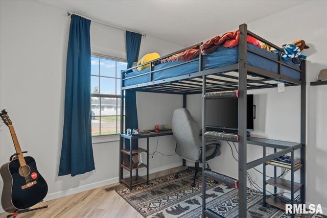 46 CHURCHILL Drive, Chatham, IL 62629