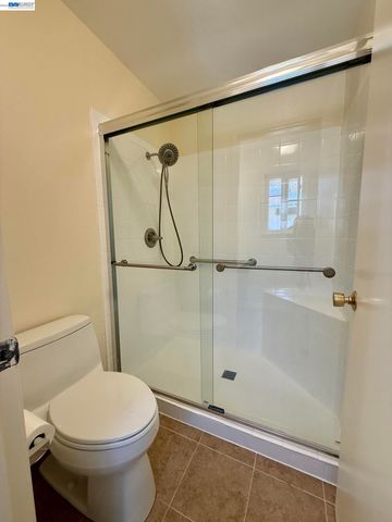 3146 14Th St, San Pablo, CA 94806