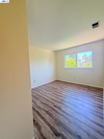 3146 14Th St, San Pablo, CA 94806