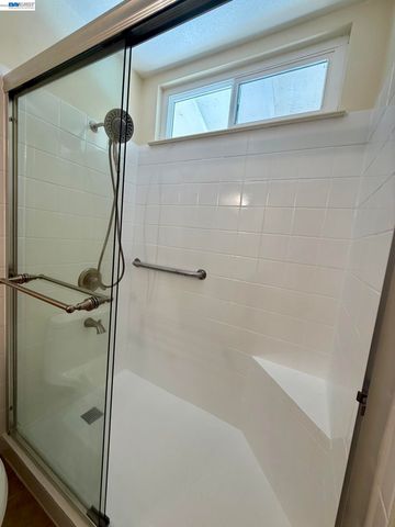 3146 14Th St, San Pablo, CA 94806