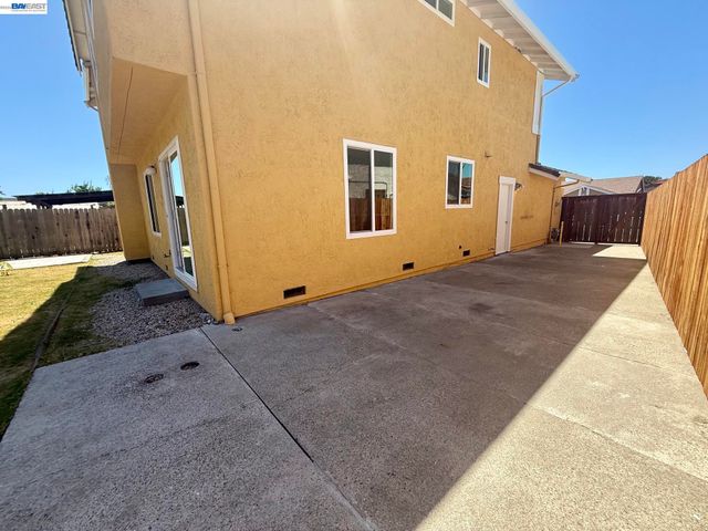 3146 14Th St, San Pablo, CA 94806