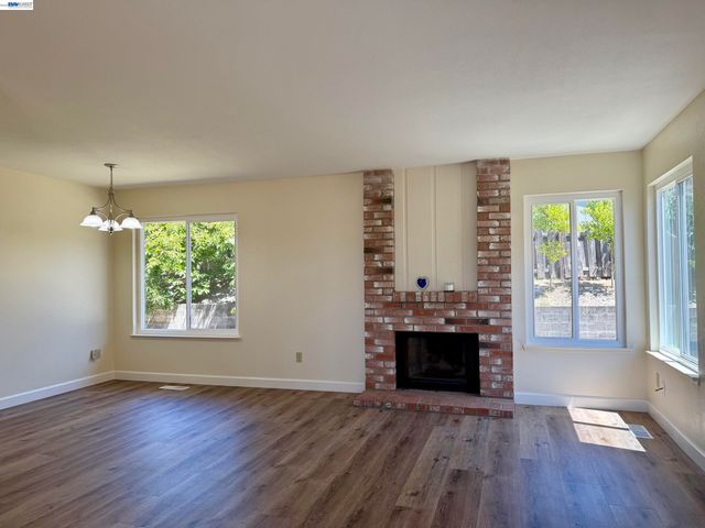 3146 14Th St, San Pablo, CA 94806