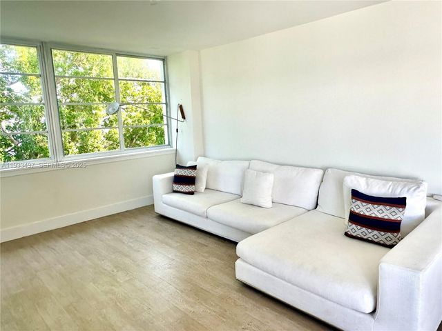 777 NE 62nd St CPH5, Miami, FL 33138