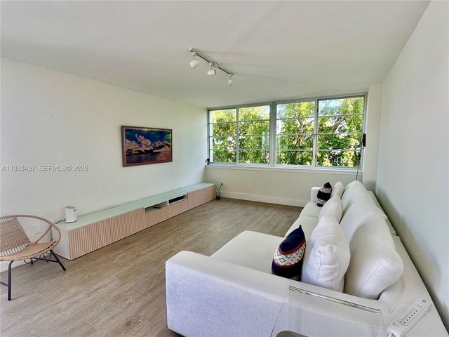 777 NE 62nd St CPH5, Miami, FL 33138