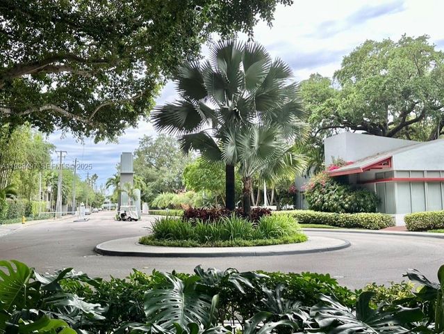 777 NE 62nd St CPH5, Miami, FL 33138