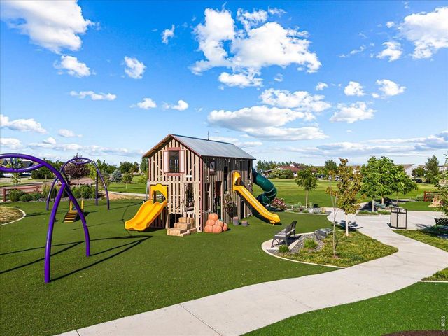 1721 Country Sun Dr, Windsor, CO 80550