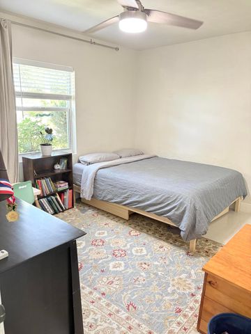 270 NE 45th Street, Oakland Park, FL 33334