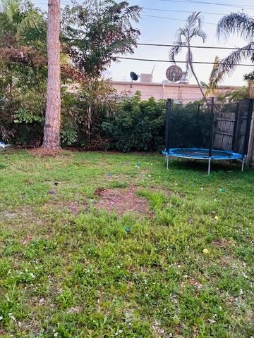 270 NE 45th Street, Oakland Park, FL 33334