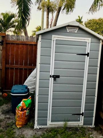 270 NE 45th Street, Oakland Park, FL 33334