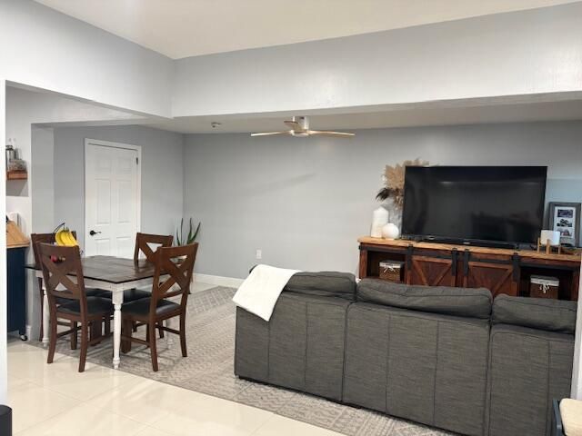 270 NE 45th Street, Oakland Park, FL 33334