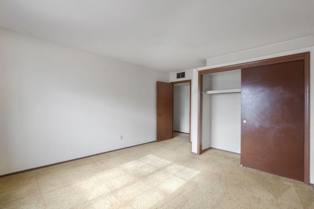 2621 Pajarito Meadows Road SW, Albuquerque, NM 87105