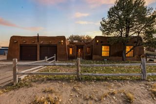 2621 Pajarito Meadows Road SW, Albuquerque, NM 87105