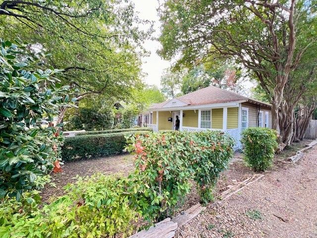 425 Grandview Avenue, Dallas, TX 75223