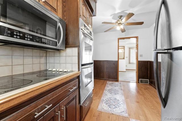 2384 Newman Street, Trenton, MI 48183