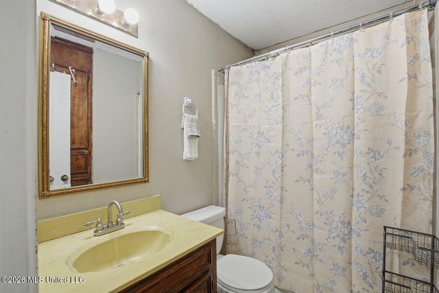 5264 Sycamore Drive, Jackson, MS 39212