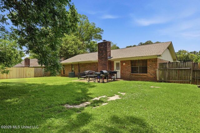 5264 Sycamore Drive, Jackson, MS 39212