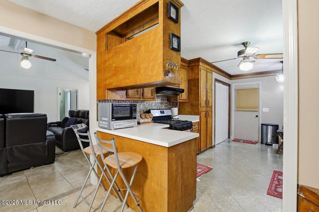 5264 Sycamore Drive, Jackson, MS 39212