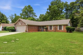 5264 Sycamore Drive, Jackson, MS 39212