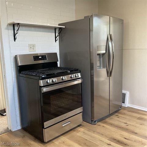 1102 Allendale Avenue, Akron, OH 44306