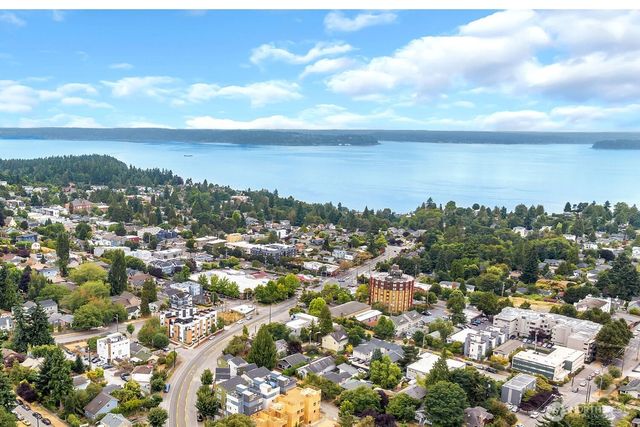 6408 Fauntleroy Way SW, Seattle, WA 98136