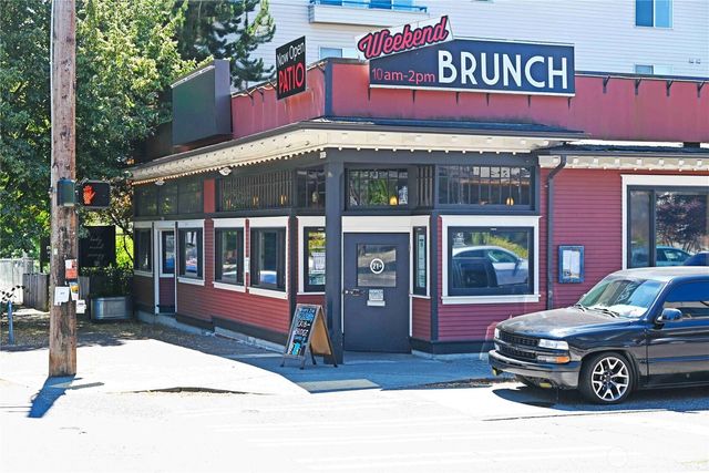 6408 Fauntleroy Way SW, Seattle, WA 98136