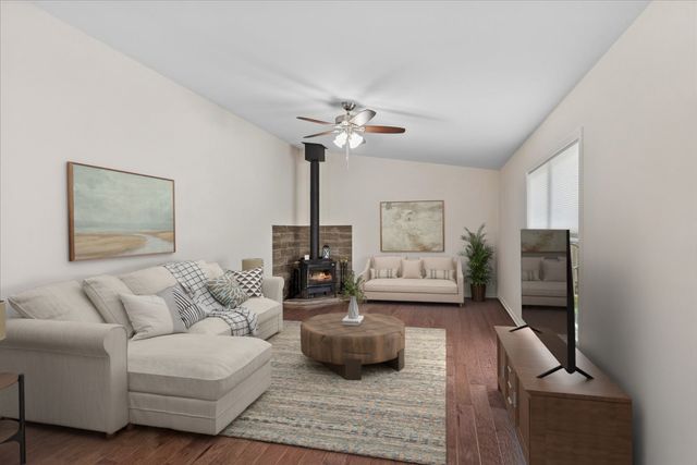 567 7th Circle, Marengo, IL 60152