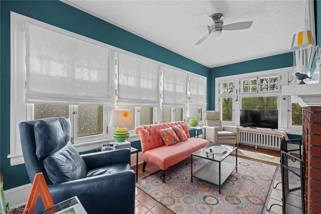 210 Storer Avenue, Akron, OH 44302