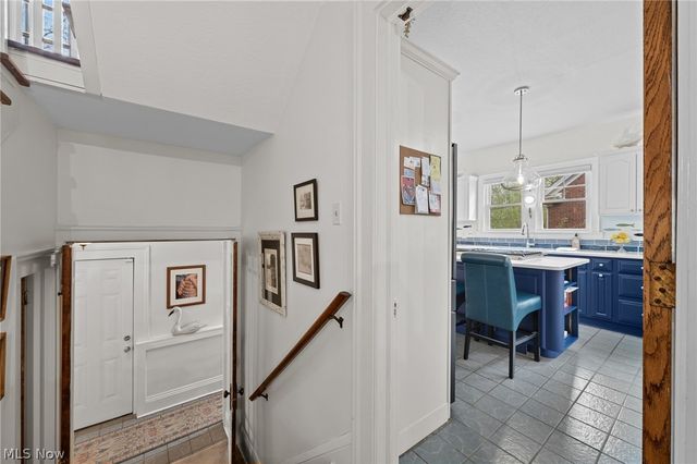 210 Storer Avenue, Akron, OH 44302