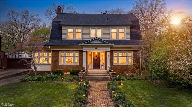 210 Storer Avenue, Akron, OH 44302