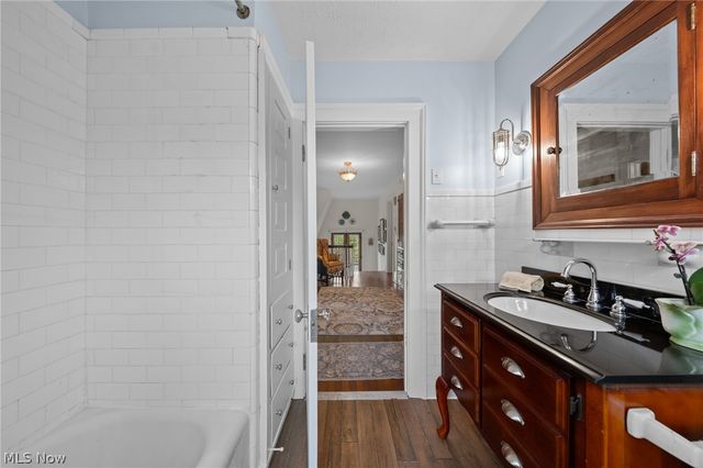 210 Storer Avenue, Akron, OH 44302