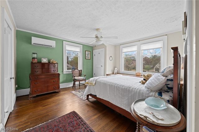 210 Storer Avenue, Akron, OH 44302