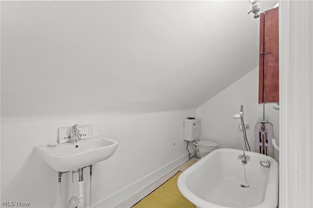 210 Storer Avenue, Akron, OH 44302