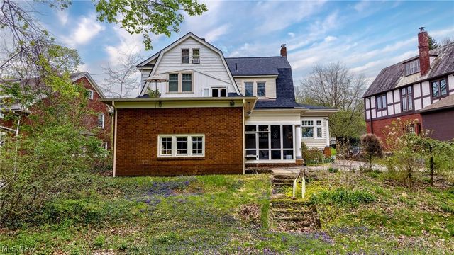 210 Storer Avenue, Akron, OH 44302