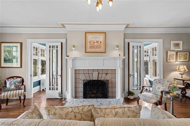 210 Storer Avenue, Akron, OH 44302