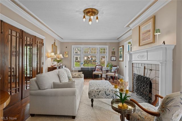 210 Storer Avenue, Akron, OH 44302