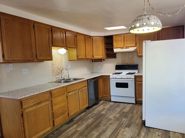 7712 Leanne Street NE, Albuquerque, NM 87109