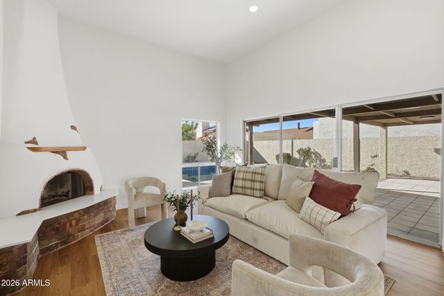 3011 W SIERRA Street, Phoenix, AZ 85029