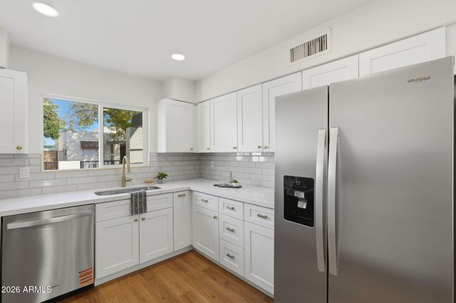 3011 W SIERRA Street, Phoenix, AZ 85029