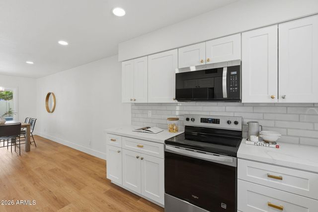 3011 W SIERRA Street, Phoenix, AZ 85029