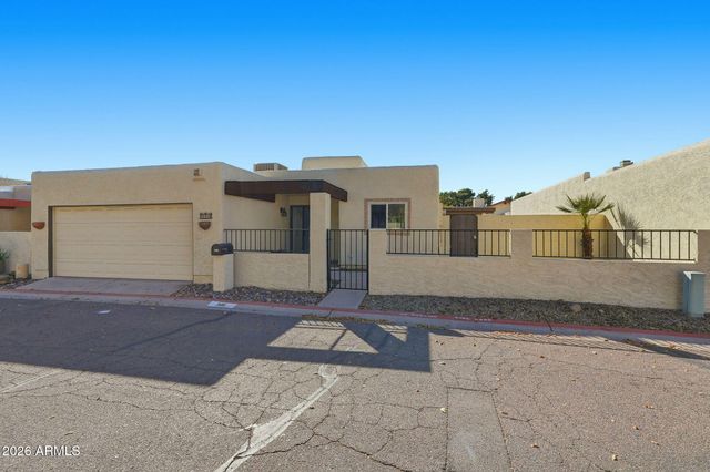 3011 W SIERRA Street, Phoenix, AZ 85029