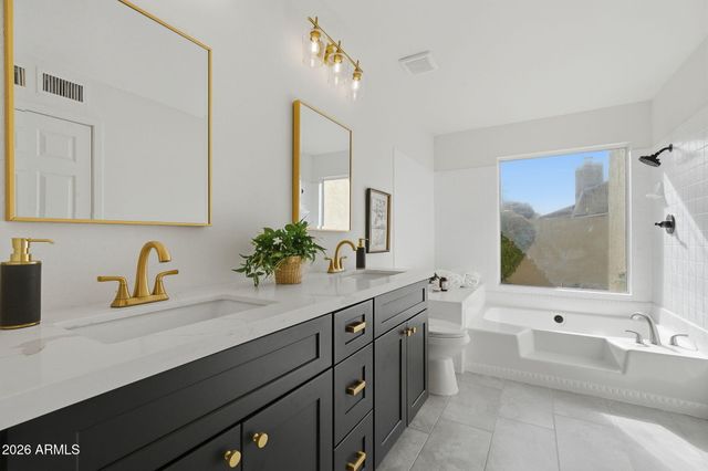 3011 W SIERRA Street, Phoenix, AZ 85029