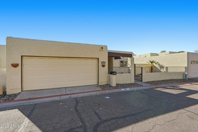 3011 W SIERRA Street, Phoenix, AZ 85029