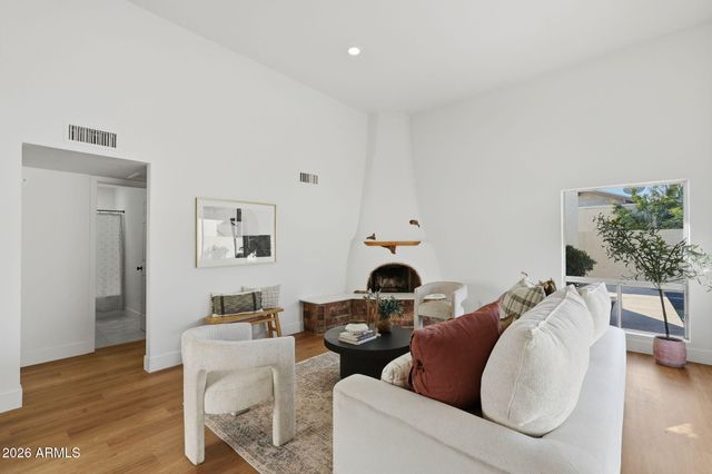 3011 W SIERRA Street, Phoenix, AZ 85029