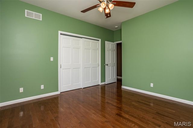 127 Collinsville Street, Glen Carbon, IL 62034