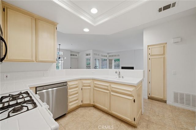 99 Shorebreaker, Laguna Niguel, CA 92677