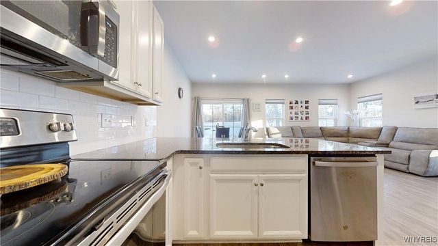 3581 Big Tree Road 14, Hamburg, NY 14075