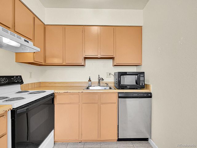 9340 W 49th Avenue 218, Wheat Ridge, CO 80033