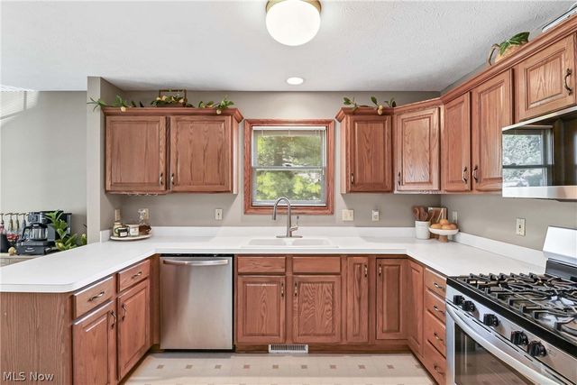 1820 Hampton Run 3, Broadview Heights, OH 44147