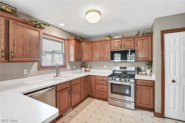 1820 Hampton Run 3, Broadview Heights, OH 44147