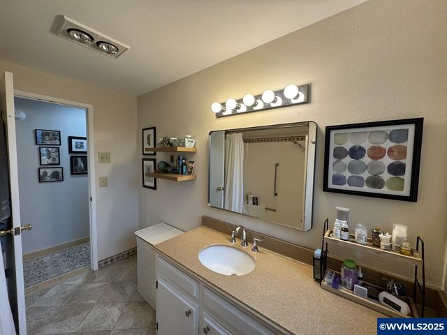 6715 SW Inlet Av, Lincoln City, OR 97367